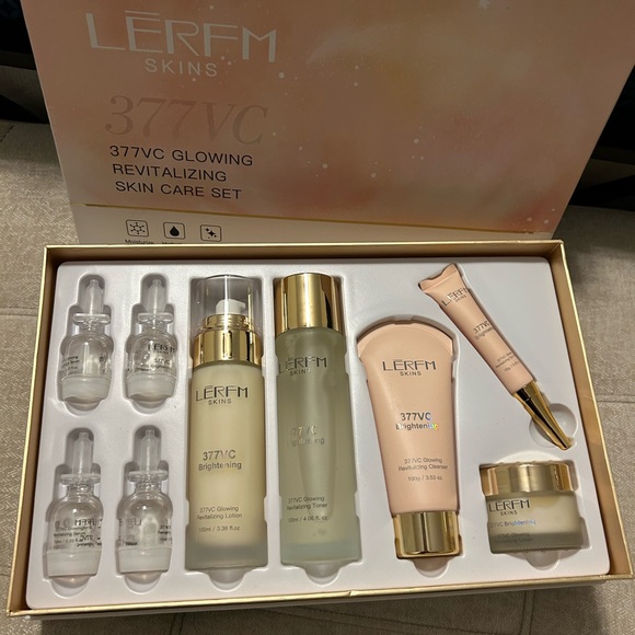 Other - 377VC Glowing Revitalizing Skincare Set - Cream and Gold